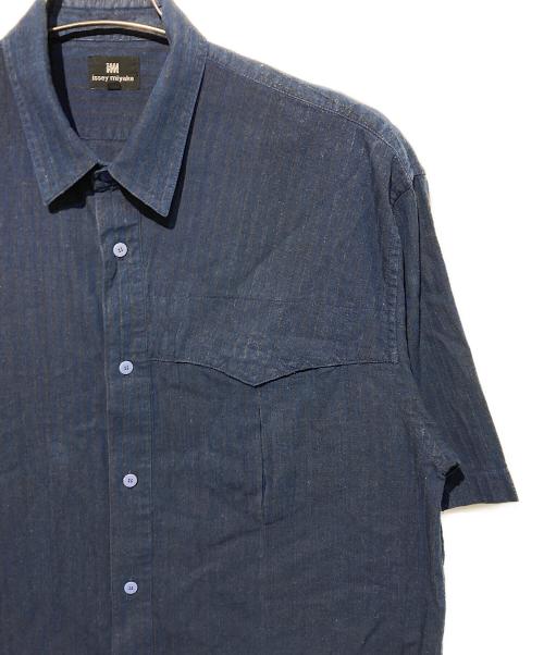 IM ISSEY MIYAKE（アイエムイッセイミヤケ）IM ISSEY MIYAKE (アイエムイッセイミヤケ) リネン混シャツ ネイビー サイズ:Mの古着・服飾アイテム