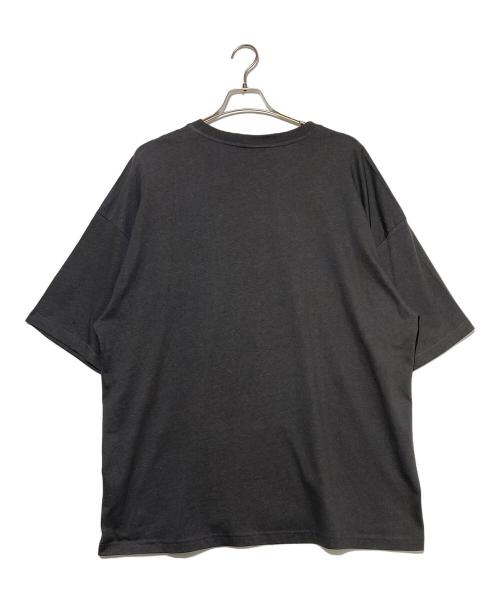 BORNTOWIN（ボーントゥウィン）BORNTOWIN (ボーントゥウィン) プリントTシャツ グレー サイズ:1 未使用品の古着・服飾アイテム