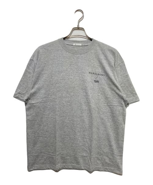HERALBONY（ヘラルボニー）HERALBONY (ヘラルボニー) 限定Tシャツ「marina-moji003」 グレー サイズ:XLの古着・服飾アイテム