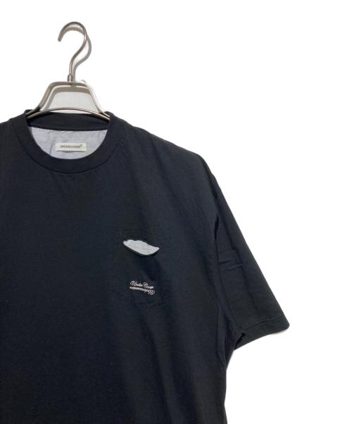 UNDERCOVER（アンダーカバー）UNDERCOVER (アンダーカバー) CoタイプライターSTヨーク切替PK TEE ブラック サイズ:2の古着・服飾アイテム