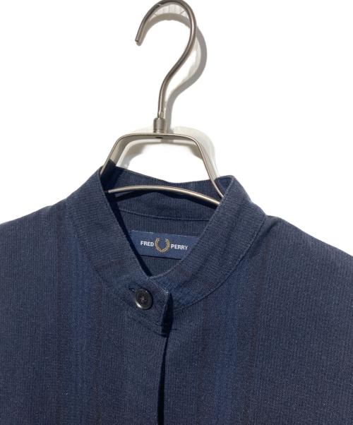 FRED PERRY（フレッドペリー）FRED PERRY (フレッドペリー) ノースリーブワンピース ネイビー サイズ:UK8の古着・服飾アイテム