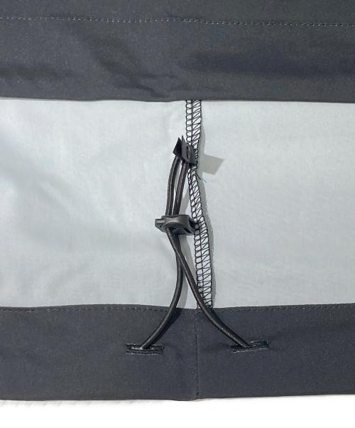 HERALBONY（ヘラルボニー）HERALBONY (ヘラルボニー) バルーンポケットT「タイトル不明」 ブラック サイズ:Fの古着・服飾アイテム