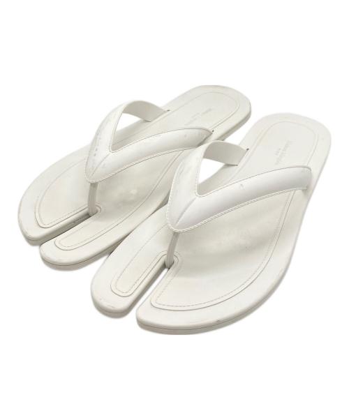 Maison Margiela（メゾンマルジェラ）Maison Margiela (メゾンマルジェラ) Tabi トングサンダル ホワイト サイズ:42の古着・服飾アイテム
