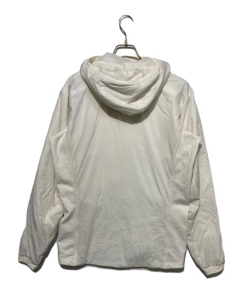 ARC'TERYX（アークテリクス）ARC'TERYX (アークテリクス) ATOM HOODY M ホワイト サイズ:Sの古着・服飾アイテム