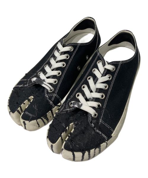 Maison Margiela（メゾンマルジェラ）Maison Margiela (メゾンマルジェラ) ペイント足袋スニーカー ブラック サイズ:40の古着・服飾アイテム