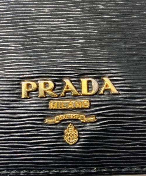 PRADA（プラダ）PRADA (プラダ) 2つ折り財布 ブラックの古着・服飾アイテム