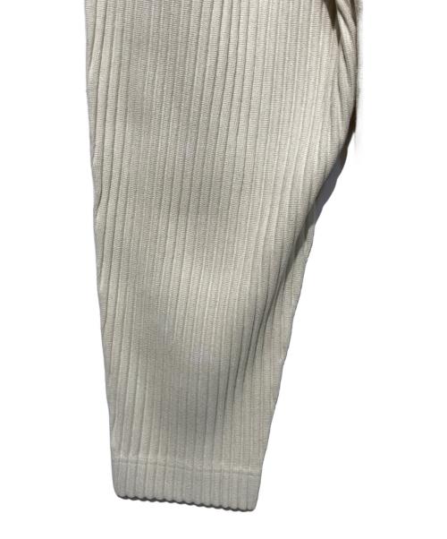 HOMME PLISSE ISSEY MIYAKE（オム プリッセ イッセイ ミヤケ）HOMME PLISSE ISSEY MIYAKE (オム プリッセ イッセイ ミヤケ) プリーツパンツ ベージュ サイズ:1の古着・服飾アイテム