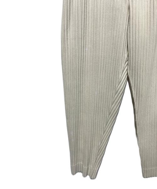 HOMME PLISSE ISSEY MIYAKE（オム プリッセ イッセイ ミヤケ）HOMME PLISSE ISSEY MIYAKE (オム プリッセ イッセイ ミヤケ) プリーツパンツ ベージュ サイズ:1の古着・服飾アイテム