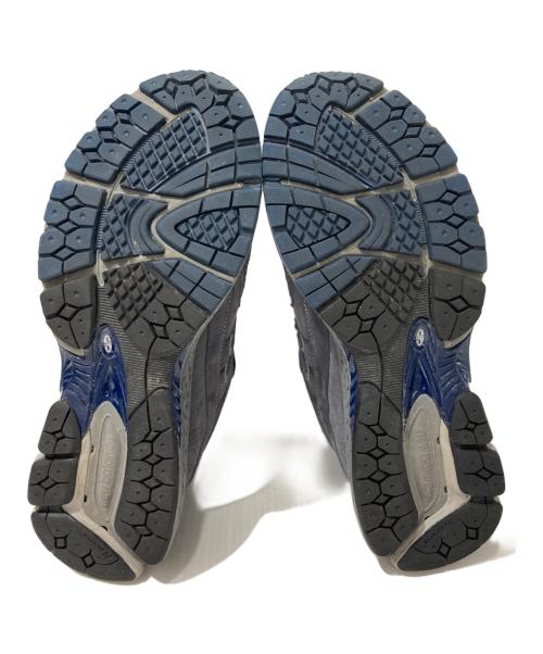 NEW BALANCE（ニューバランス）NEW BALANCE (ニューバランス) 2002R ローカットスニーカー グレー サイズ:27.5の古着・服飾アイテム