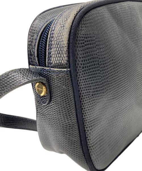 Salvatore Ferragamo（サルヴァトーレ フェラガモ）Salvatore Ferragamo (サルヴァトーレ フェラガモ) ヴァラリボン ショルダーバッグ ネイビーの古着・服飾アイテム