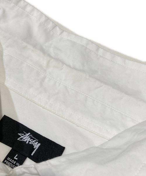 stussy（ステューシー）stussy (ステューシー) WORLD TOUR SHIRT ホワイト サイズ:Lの古着・服飾アイテム