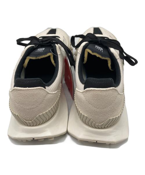 NEW BALANCE（ニューバランス）NEW BALANCE (ニューバランス) スニーカー ベージュ サイズ:26.5 未使用品の古着・服飾アイテム