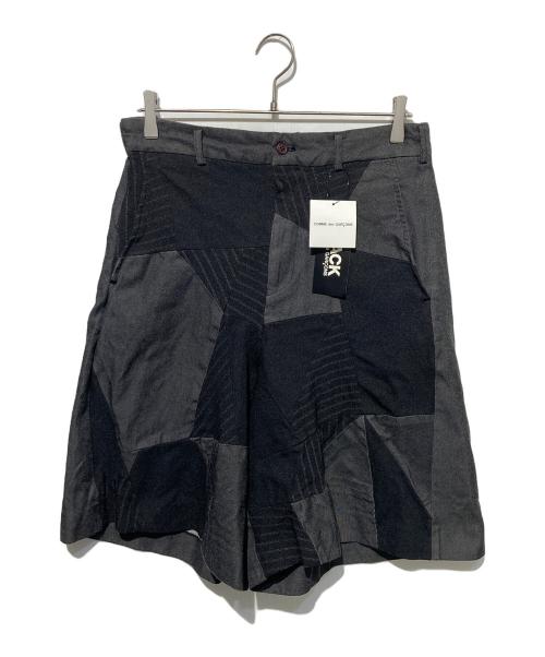 BLACK COMME des GARCONS（ブラックコムデギャルソン）BLACK COMME des GARCONS (ブラックコムデギャルソン) パッチワークショートパンツ グレー サイズ:M 未使用品の古着・服飾アイテム