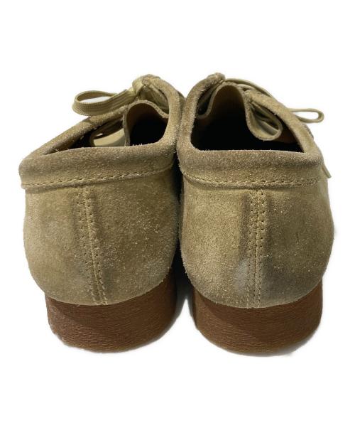 CLARKS（クラークス）CLARKS (クラークス) ワラビーシューズ ベージュ サイズ:26.5の古着・服飾アイテム
