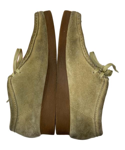 CLARKS（クラークス）CLARKS (クラークス) ワラビーシューズ ベージュ サイズ:26.5の古着・服飾アイテム