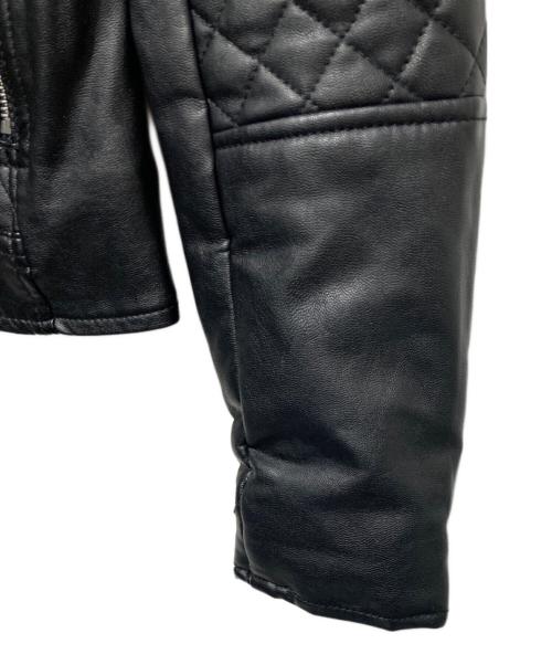 ARMANI EXCHANGE（アルマーニ エクスチェンジ）ARMANI EXCHANGE (アルマーニ エクスチェンジ) エコレザーライダ-スジャケット ブラック サイズ:XSの古着・服飾アイテム
