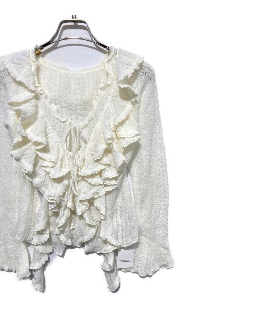 Snidel（スナイデル）Snidel (スナイデル) ラッフルデザインニットプルオーバー ホワイト サイズ:Free 未使用品の古着・服飾アイテム