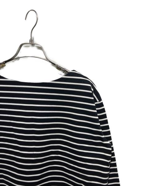 1er Arrondissement（プルミエ アロンディスモン）1er Arrondissement (プルミエ アロンディスモン) バックツイストボーダーロングスリーブTシャツ ホワイト×ブラック サイズ:FREE 未使用品の古着・服飾アイテム