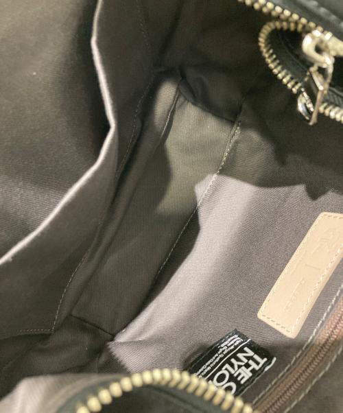 russet（ラシット）russet (ラシット) ステンシル風プリントナイロン2WAYミニショルダーバッグ ブラックの古着・服飾アイテム