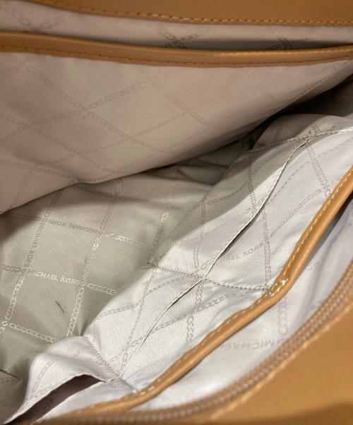 MICHAEL KORS（マイケルコース）MICHAEL KORS (マイケルコース) シグネチャートートバッグ ベージュ×ブラウンの古着・服飾アイテム