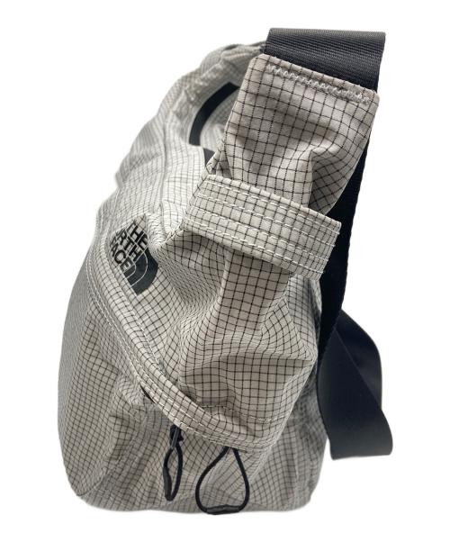 THE NORTH FACE（ザ ノース フェイス）THE NORTH FACE (ザ ノース フェイス) メノウウォーカー ショルダーバッグ グレーの古着・服飾アイテム