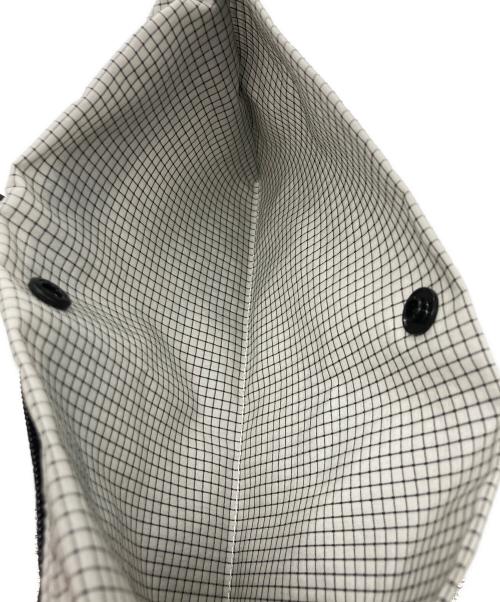 THE NORTH FACE（ザ ノース フェイス）THE NORTH FACE (ザ ノース フェイス) ラフターショルダーポーチM SP グレーの古着・服飾アイテム