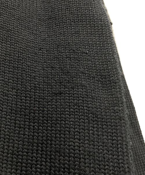 PRADA（プラダ）PRADA (プラダ) 袖ワッペンクルーネックニット ブラック サイズ:52の古着・服飾アイテム
