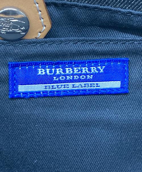 BURBERRY BLUE LABEL（バーバリー ブルー レーベル）BURBERRY BLUE LABEL (バーバリー ブルー レーベル) レザーパイピングデニムハンドバッグ ブラックの古着・服飾アイテム