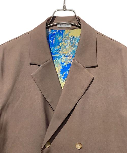 HERALBONY（ヘラルボニー）HERALBONY (ヘラルボニー) Wサイドプリントジャケット「旅行楽しみ」ベージュ ベージュ サイズ:Ｍの古着・服飾アイテム