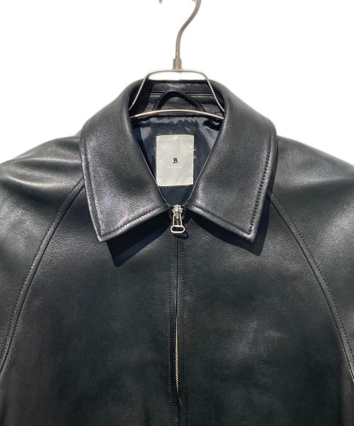 LA BOUCLE（ラ ブークル）LA BOUCLE (ラ ブークル) ネイキッド ラム レザー ショートブルゾン ブラック サイズ:1の古着・服飾アイテム