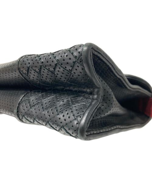 BOTTEGA VENETA（ボッテガベネタ）BOTTEGA VENETA (ボッテガベネタ) クラッチバッグ ブラックの古着・服飾アイテム