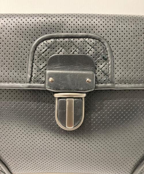 BOTTEGA VENETA（ボッテガベネタ）BOTTEGA VENETA (ボッテガベネタ) クラッチバッグ ブラックの古着・服飾アイテム