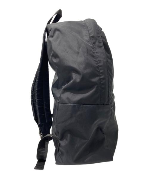 CDG（シーディージー）CDG (シーディージー) Wave Logo Backpack ブラックの古着・服飾アイテム