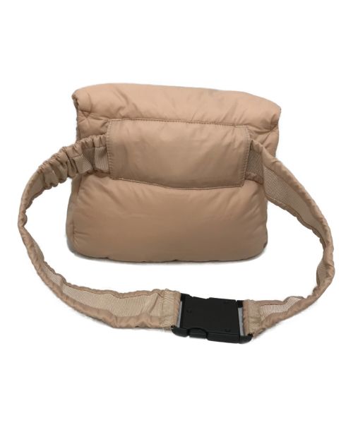 N°21（ヌメロヴェントゥーノ）N°21 (ヌメロヴェントゥーノ) パデッドベルトバッグ ピンクの古着・服飾アイテム