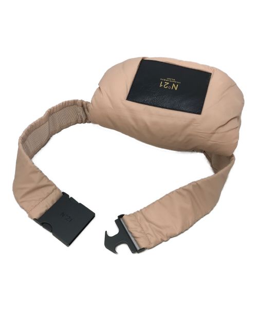 N°21（ヌメロヴェントゥーノ）N°21 (ヌメロヴェントゥーノ) パデッドベルトバッグ ピンクの古着・服飾アイテム