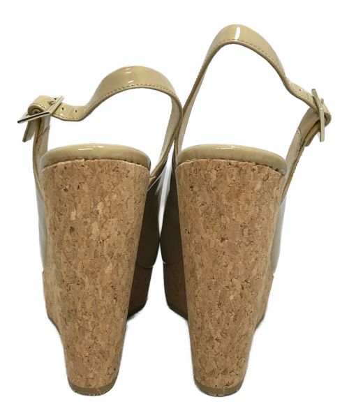 JIMMY CHOO（ジミーチュウ）JIMMY CHOO (ジミーチュウ) ウェッジソールサンダル ベージュ サイズ:36の古着・服飾アイテム