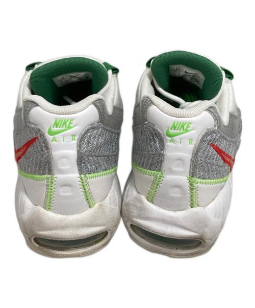 NIKE（ナイキ）NIKE (ナイキ) スニーカー ホワイト×グリーン サイズ:26.5の古着・服飾アイテム