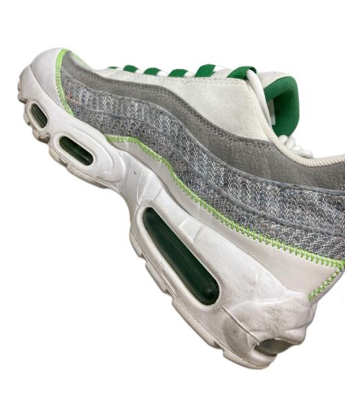 NIKE（ナイキ）NIKE (ナイキ) スニーカー ホワイト×グリーン サイズ:26.5の古着・服飾アイテム