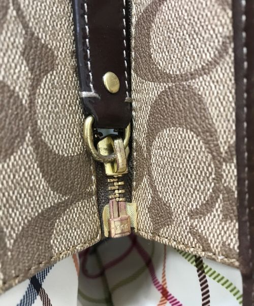 COACH（コーチ）COACH (コーチ) シグネチャートートバッグ ベージュの古着・服飾アイテム