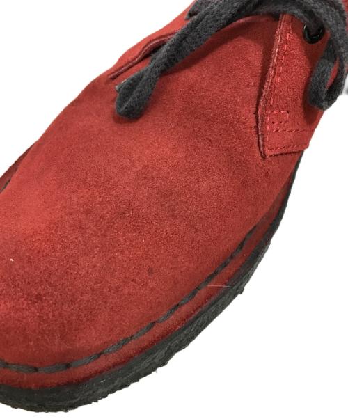 CLARKS（クラークス）CLARKS (クラークス) チャッカーブーツ レッド サイズ:81/2の古着・服飾アイテム