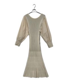 Estella.K エステラケー ピンタック Vネックロングワンピース ベージュ 中古・古着通販】Estella.K (エステラケー) ロングワンピース ベージュ