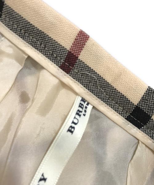 BURBERRY LONDON（バーバリーロンドン）BURBERRY LONDON (バーバリーロンドン) ノヴァチェックロングスカート ベージュ サイズ:38の古着・服飾アイテム
