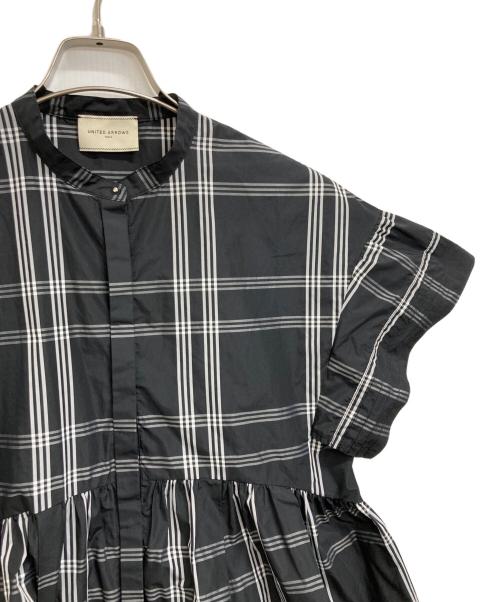 UNITED ARROWS TOKYO（ユナイテッドアローズトウキョウ）UNITED ARROWS TOKYO (ユナイテッドアローズトウキョウ) タフタステッチペプラムブラウス ブラック サイズ:　の古着・服飾アイテム