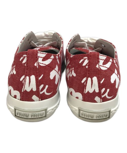 MIU MIU（ミュウミュウ）MIU MIU (ミュウミュウ) ローカットスニーカー レッド サイズ:37 1/2の古着・服飾アイテム