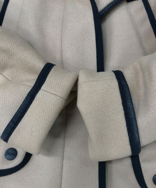 HERNO（ヘルノ）HERNO (ヘルノ) 中綿パイピングコート ベージュ サイズ:42の古着・服飾アイテム