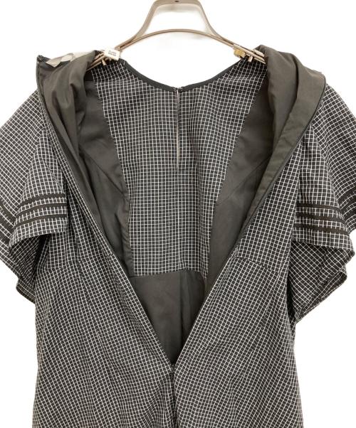 CLANE（クラネ）CLANE (クラネ) LINE HANDKERCHIEF ONE PIECE グレー サイズ:1 未使用品の古着・服飾アイテム