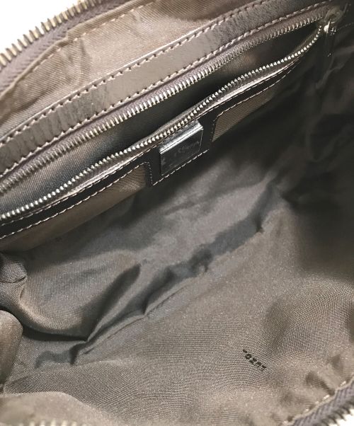 FENDI（フェンディ）FENDI (フェンディ) マンバケット ベージュの古着・服飾アイテム