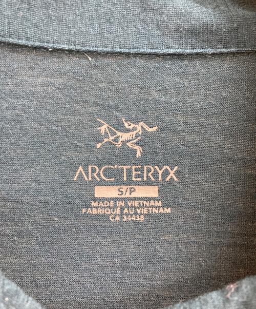 ARC'TERYX（アークテリクス）ARC'TERYX (アークテリクス) ニットポロシャツ グリーン サイズ:Sの古着・服飾アイテム