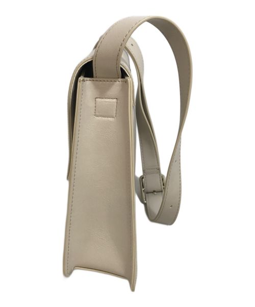 Papillonner（パピヨネ）Papillonner (パピヨネ) トラピージアムバック ベージュの古着・服飾アイテム