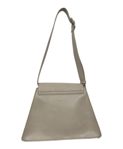 Papillonner（パピヨネ）Papillonner (パピヨネ) トラピージアムバック ベージュの古着・服飾アイテム